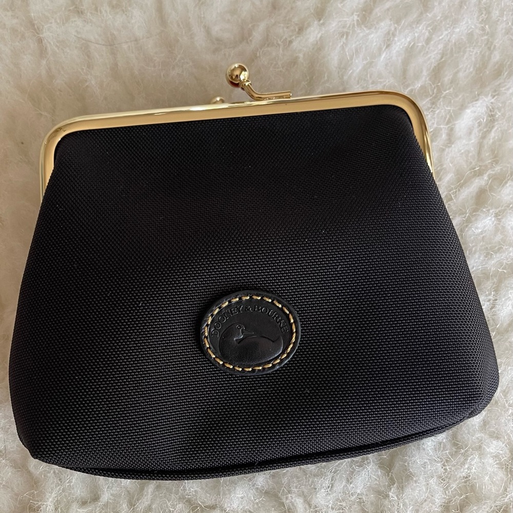 DOONEY&BOURKE COIN PURSE WALLET